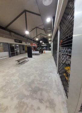 Commercial tile removal